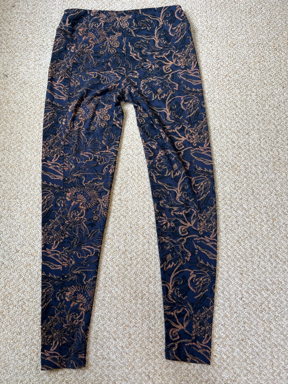 Peruvian Connection Stretch Floral Leggings Navy Blue Pima Cotton Blend Size LG - Picture 2 of 7